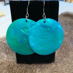 Vibrant Turquoise shell disk earrings!